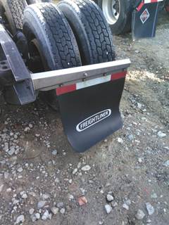 Freightliner Cascadia 125 Right Mud Flap