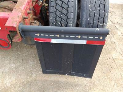 Freightliner Century Class 120 Right Mud Flap for a Freightliner CENTURY 120