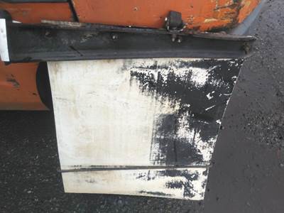 Kenworth T800B Right Mud Flap