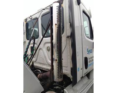 Freightliner Cascadia 113 Right Muffler Shield