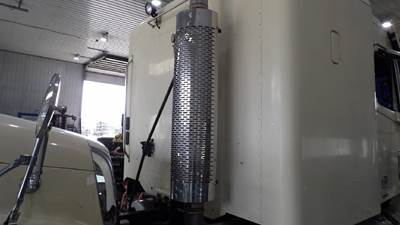 Freightliner Columbia 120 Muffler Shield