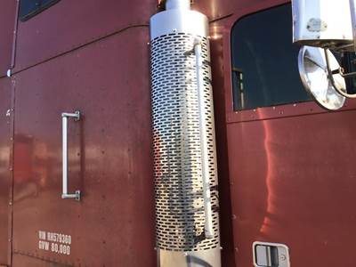 Freightliner FLD120 Right Muffler Shield