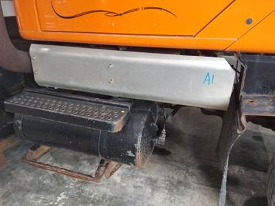 International F2574 Right Muffler Shield