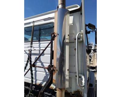 Volvo VNL Right Muffler Shield