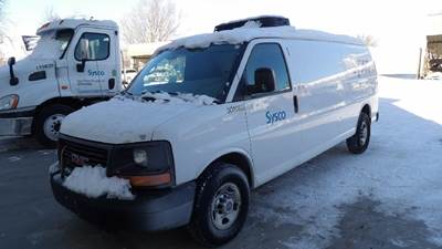 GMC Savana 3500 Cargo Van