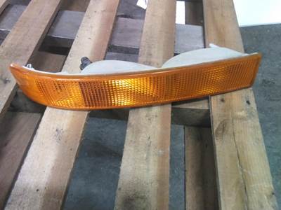 Chevrolet Express 2500 Right Parking Lamp / Turn Signal