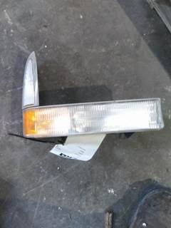 Ford F-550 Right Parking Lamp / Turn Signal for a Ford F550SD (SUPER DUTY)