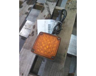 Freightliner FLD132 Classic XL Left Parking Lamp / Turn Signal