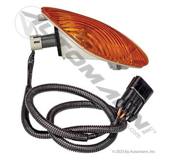 International 4300 Right Parking Lamp / Turn Signal