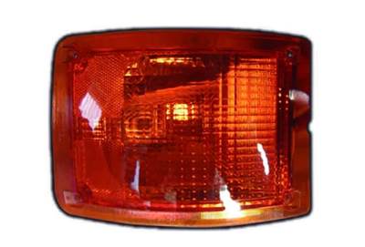 International 4900 Right Parking Lamp / Turn Signal