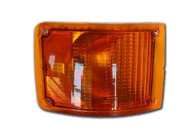 International 4900 Right Parking Lamp / Turn Signal