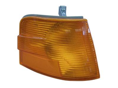 Volvo VNL Right Parking Lamp / Turn Signal