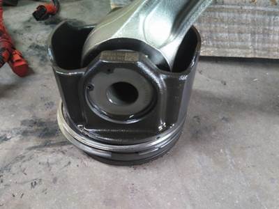Cummins X12 Piston / Rod for a Cummins X12 EPA 17