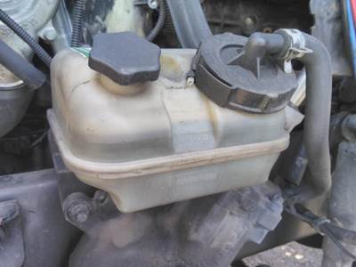Freightliner Cascadia 113 Power Steering Reservoir
