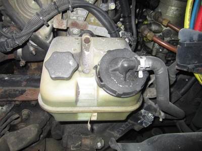 Freightliner Cascadia 113 Power Steering Reservoir