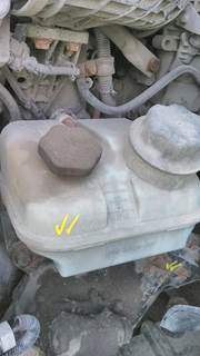 Freightliner Cascadia 113 Left Power Steering Reservoir