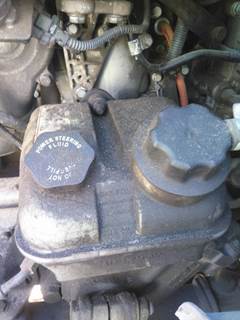 Freightliner Cascadia 113 Power Steering Reservoir