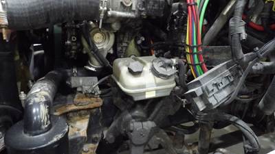 Freightliner Cascadia 113 Power Steering Reservoir