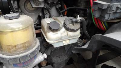 Freightliner Cascadia 113 Power Steering Reservoir
