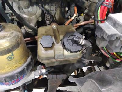 Freightliner Cascadia 113 Left Power Steering Reservoir