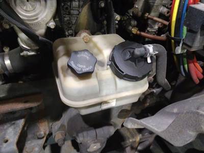 Freightliner Cascadia 113 Left Power Steering Reservoir
