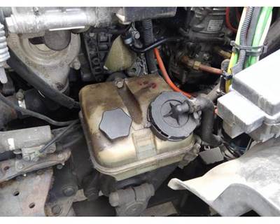 Freightliner Cascadia 113 Power Steering Reservoir