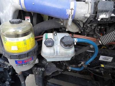 Freightliner Cascadia 116 Power Steering Reservoir