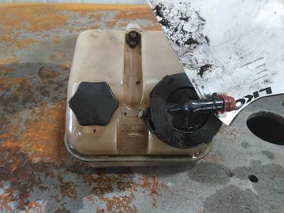 Freightliner Cascadia 125 Power Steering Reservoir