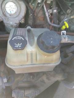 Freightliner Cascadia 125 Power Steering Reservoir for a Freightliner CASCADIA 125 2018UP