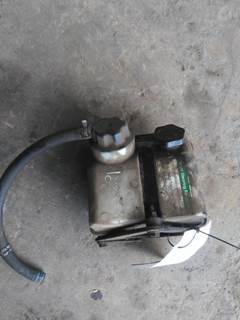 Freightliner Cascadia 125 Power Steering Reservoir