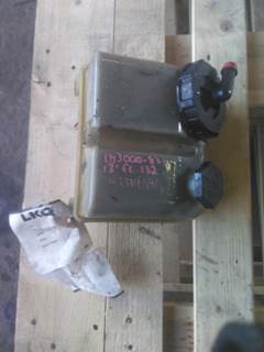 Freightliner Cascadia 125 Power Steering Reservoir
