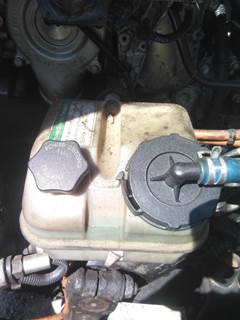 Freightliner Cascadia 125 Power Steering Reservoir