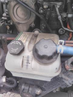 Freightliner Cascadia 125 Power Steering Reservoir