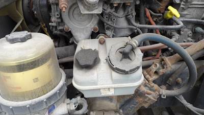 Freightliner Cascadia 125 Power Steering Reservoir