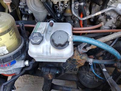 Freightliner Cascadia 125 Power Steering Reservoir