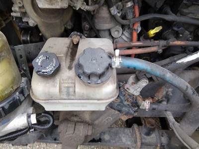Freightliner Cascadia 125 Left Power Steering Reservoir