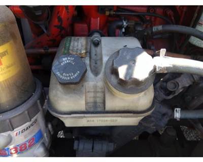 Freightliner Cascadia 125 Power Steering Reservoir