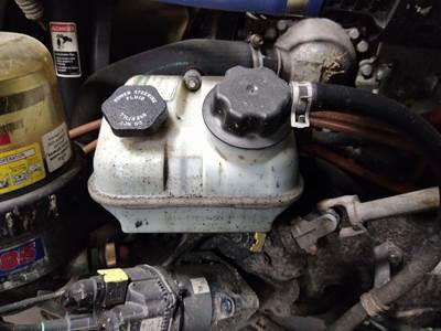 Freightliner Cascadia 126 Power Steering Reservoir