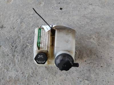 Freightliner Cascadia 126 Power Steering Reservoir