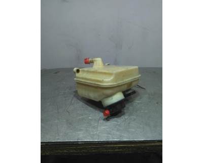 Freightliner Cascadia 126 Power Steering Reservoir