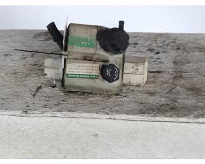 Freightliner Cascadia 126 Power Steering Reservoir