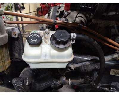 Freightliner Cascadia 126 Power Steering Reservoir