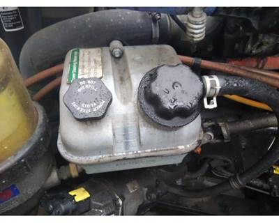 Freightliner Cascadia 126 Power Steering Reservoir