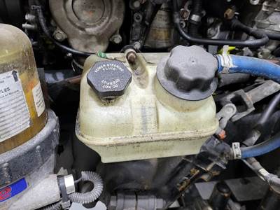 Freightliner Cascadia Power Steering Reservoir