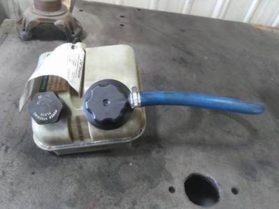 Freightliner Century Class 120 Power Steering Reservoir for a Freightliner CENTURY 120