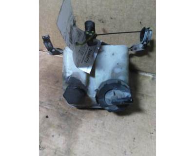 Freightliner Century Class 120 Left Power Steering Reservoir for a Freightliner CENTURY 120