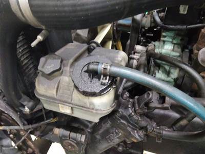 Freightliner Columbia 120 Power Steering Reservoir