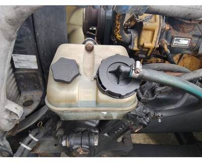 Freightliner Columbia 120 Power Steering Reservoir