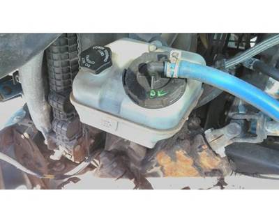 Freightliner Columbia 120 Left Power Steering Reservoir