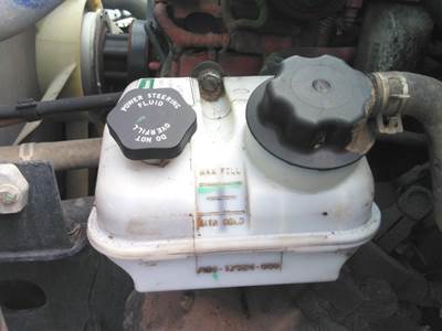Freightliner M2 106 Power Steering Reservoir